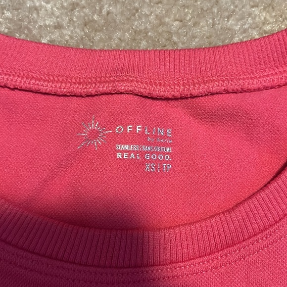 OFFLINE By Aerie Sidewalk Seamless Cropped T-Shirt Size: XS - Picture 3 of 3